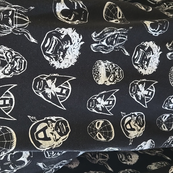Marvel REVERSIBLE Black Sweatshirt Colorful Characters To White Faces Medium EUC - Picture 7 of 7